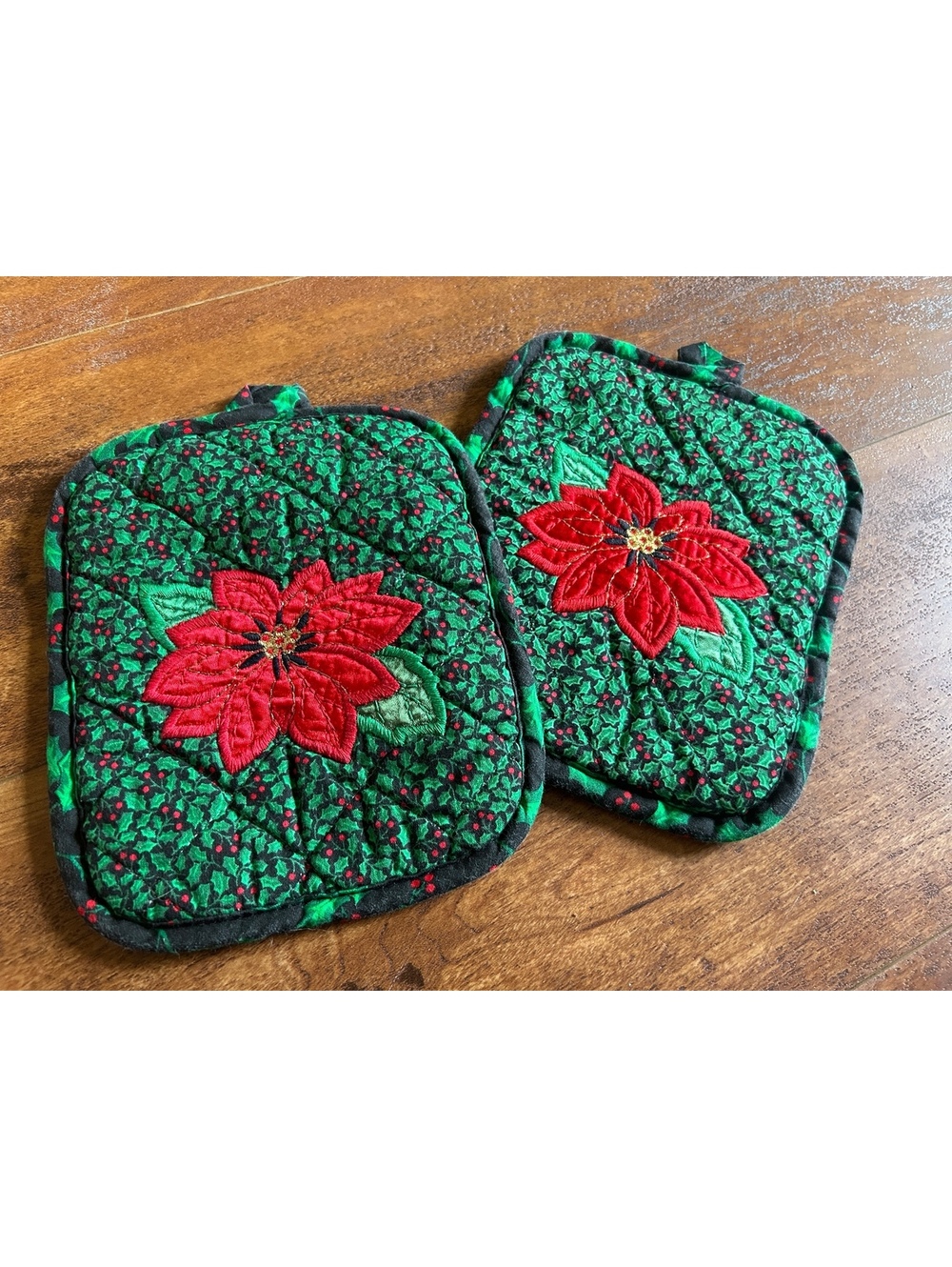 Set of 2 Quilted Christmas Potholders with Poinsettia Design